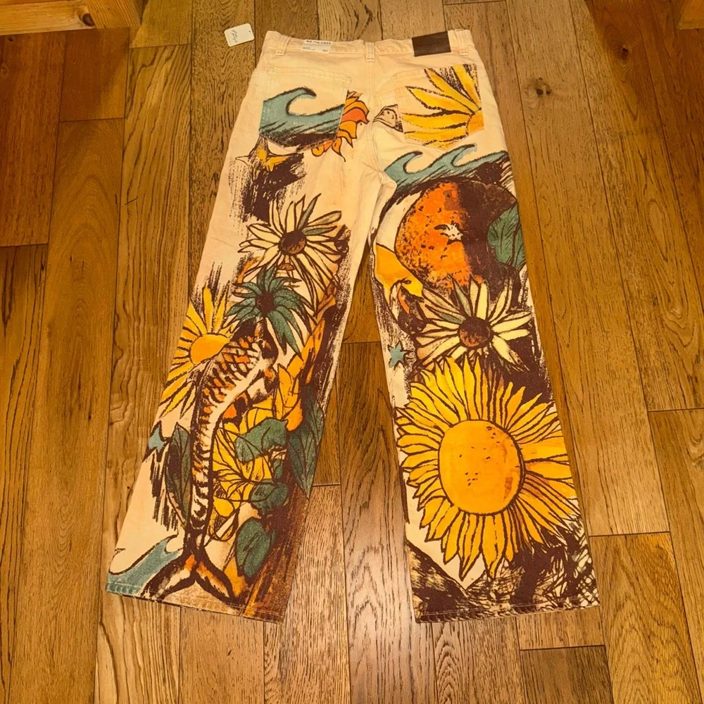 We The Free Tinsley Printed Jeans beach scene 30 new - Picture 3 of 3